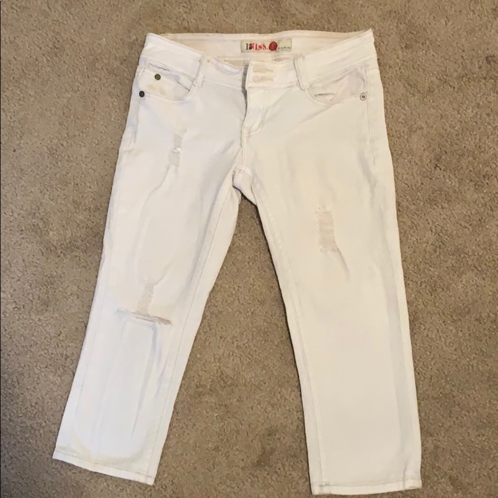 Ripped White Capries!